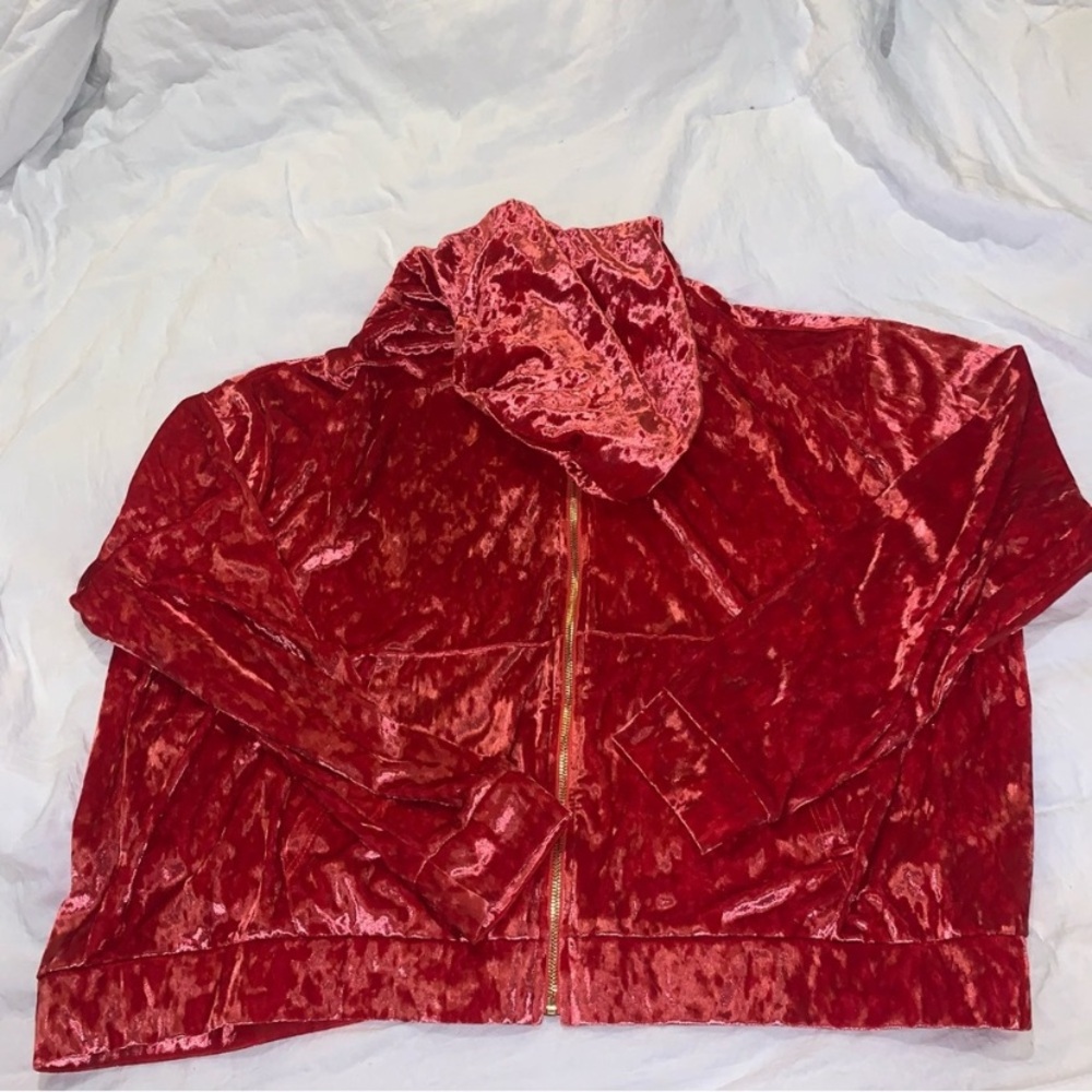 Fabletics Pink Velour Zip Up Hoodie - Picture 5 of 11